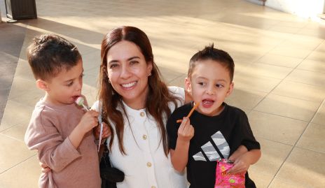  Mateo Canales, Alis Gómez y José Canales.