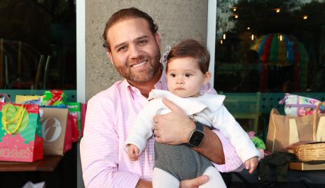  Rodrigo Leos con su hija María Emilia.