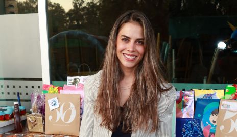  Giselle Stahl con Regina y Loretta Güemes Stahl.
