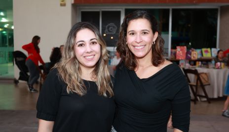  Ana Gabriela y Claudia.