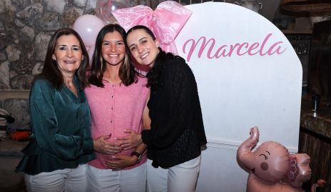  Marcela y María José Zacarías Valle.