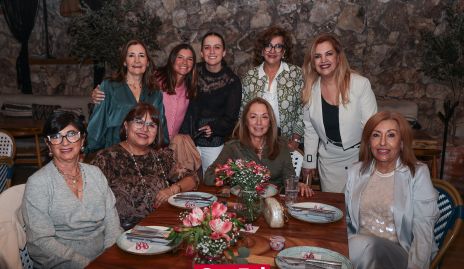  Marcela Zacarías, Loli Castro, Pilar Ramírez, María José Zacarías, Marcela Valle, Ana Méndez, Maritza Navarro.