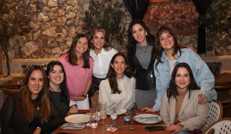  Clau Antunes, Marce Zacarías, Paula, Maritza, Ana, Valeria, Paulina y Claudia.