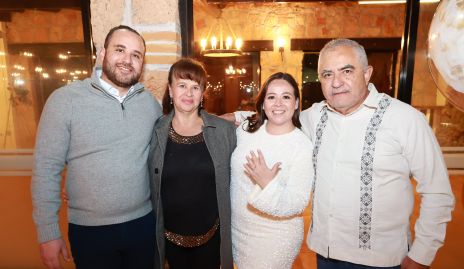  Pablo Acosta, Rosy Delgado, Andrea Barbosa y Daniel Acosta.