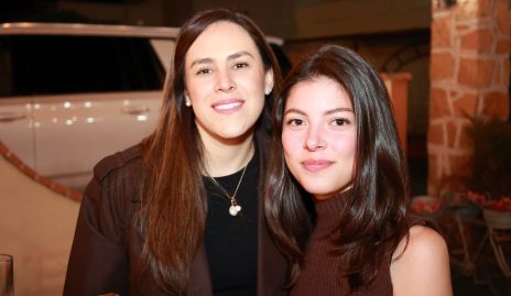  Cecila Barba y Elisa Pérez.