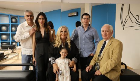  Germán González, Maru González, Maru Vilet, Ale González, Frank Carlos González y José Vilet Compeán.