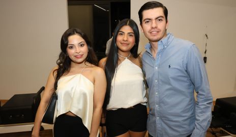 Scarlett Mayorga, Athenas Castellanos y Frank Carlos González.