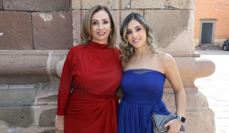  Liz Aradillas e Isa Flores.