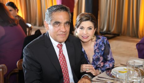  Luis Lambert y Gaby Goldaracena.