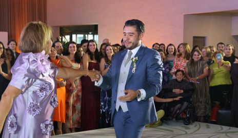  Mauricio Martínez con su mamá Patricia Martínez.