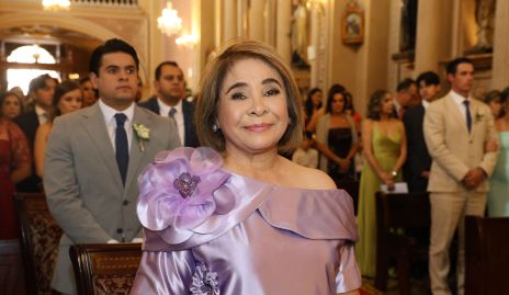  Patricia Martínez mamá del novio.