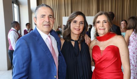  Gerardo Valle, Rocío Gallegos y Marcela Valle.