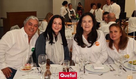  Gerardo Córdova, Paola Garza, Lucero Mendizábal y Mariana. 