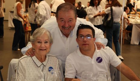  Güera y Pato Mendizábal con Héctor de la Rosa.