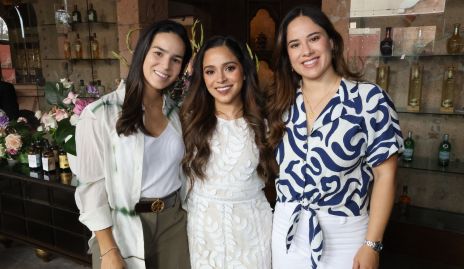  Sandra Villalobos, Tania Loredo y Adriana Narváez.