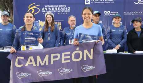  Montserrat Armendariz y Fernanda Ávalos.