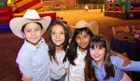  Bárbara, Ximena, Valentina y Paulina.