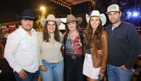  Pablo Gómez, Paloma Segovia, Begoña Ruiz, Begoña Del Valle y Fernando López.