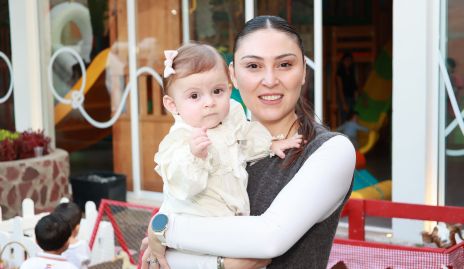  Alessa Ramírez y Lili Medina.