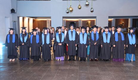  Graduados de la Licenciatura en Gastronomía.