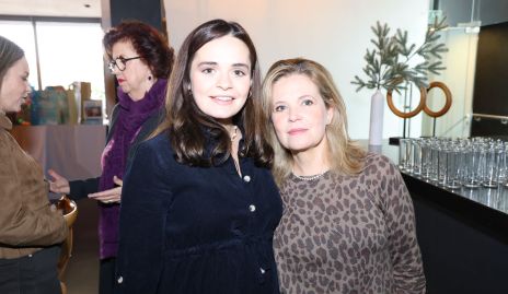  Gaby Martins con su mamá Eva Anaya.