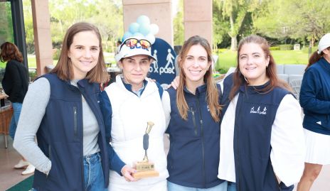  Daniela Hernández, Claudia Díaz Infante, Andrea Naya y Danis Martínez.