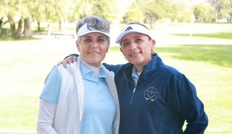  Ana Laura Azcárraga y Lilian Muñoz.