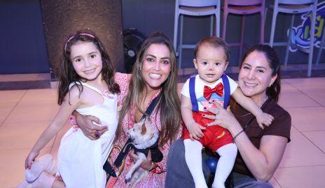  Lety Stahl, José María Payán y Pupi Torrescano.