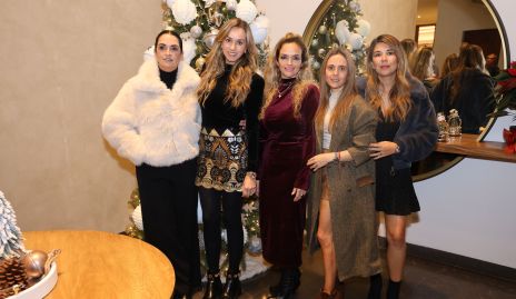  Maricel Gutiérrez, Marcela Rubio, Vero Alvarado, Bibi Perea y Mari Fer Leal.