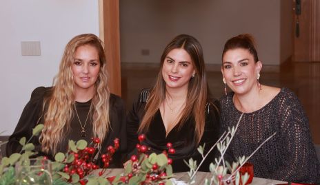  María Torres, Bárbara Berrones y Alejandra Jiménez.