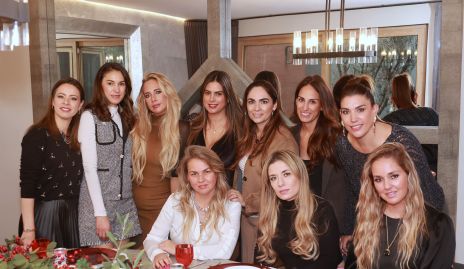  Mónica Cano, Mariana Llaguno, Cynthia González, Bárbara Berrones, Maricarmen Mejía, Gloria Leal, Alejandra Jiménez, Monserrat Torres, Graciela Torres y María Torres.