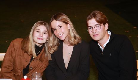  María Paula Díaz, Camila Ocejo y Javier Hernández.