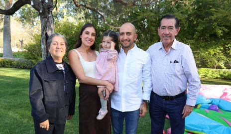  Lupita González, Sofía Villaseñor, Lucila Bocard, Diego  Bocard y Félix Bocard.
