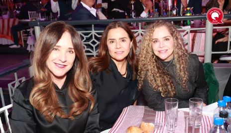  Claudia Toledo, Laura Acosta y Gaby Serment.