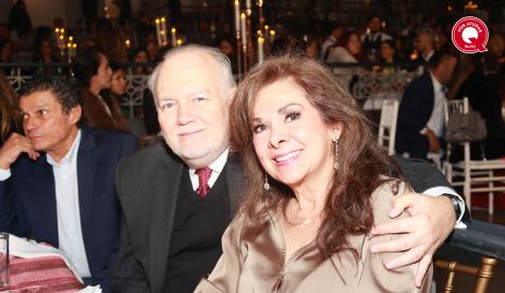  René y Elia Padilla.