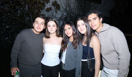  Pepe Barrón, Lourdes Nieto, Saly Huitrón, Natalia Posadas y Juan José Leos.