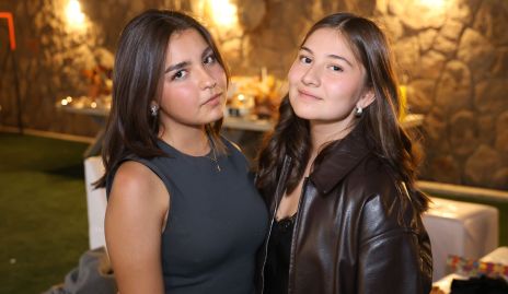  Romina Garduño y Ana Victoria Ollarvide.