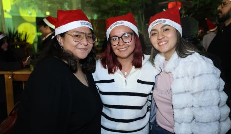  Angélica Betancourt, Dafne Miranda y Mariana Aguilar.