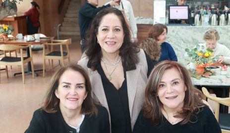  Mónica del Pozo, Esther Sandoval y Beatriz Rojas.