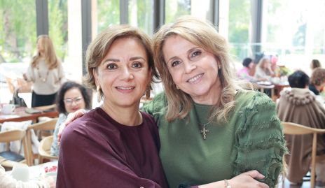  Cony Alvarado y Anabel Gaviño.