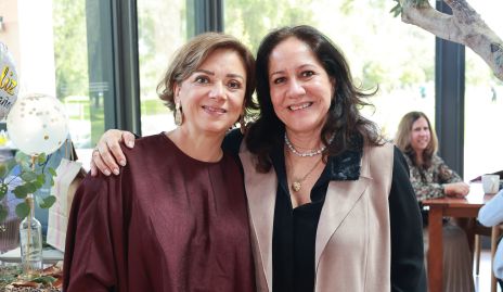  Cony Alvarado y Esther Sandoval.