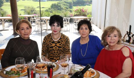  María del Carmen Morales, Lucy Stahl, Gela de la Rosa y Carmela Alonso.
