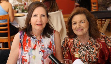  Lila Ahumada y Graciela Flores.