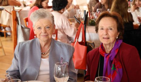  Martha de Malo y Cristina Peña.