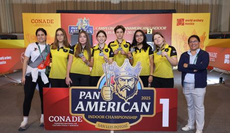  Ana Benavente, Romina Quijano, Sofía Velasco, Roberta Nava, Sebastián Lozano, Michelle Coutiño y Larissa Gimmbler.