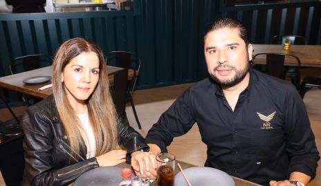  Sandy Olvera y Christian Narváez.