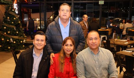  Héctor Parra, Juan Pablo Parra, Leticia Castillo y Fernando Castillo.