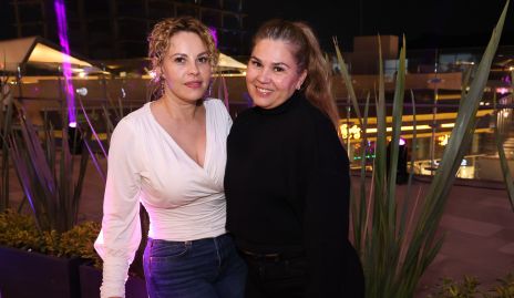  Paola Ruiz y Verónica Navarro.