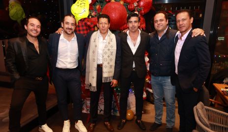  Santiago Zamanillo, Jean Franco Ciuffardi, Gabriel Zárate, Manuel Labastida, Ernesto Madrigal y Xavier Amozurrutia.