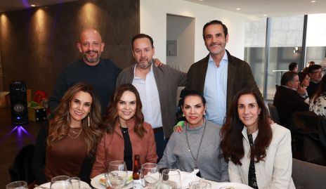  Familia Díaz de León Galarza, Horacio Rocha, Juan Carlos Conde, Javier Díaz de León, Daniela Díaz de León, Alejandra Díaz de León, Yoya Galarza y Adriana Cázares .